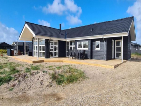 Holiday Home Tola - 450m from the sea by Interhome